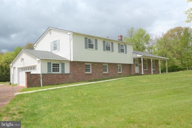 Building Photo - 1436 E Lamplighter Ln