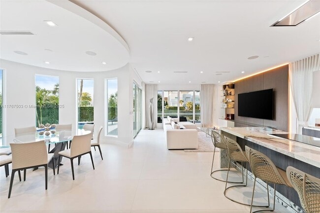 Building Photo - 10561 NW 67th Terrace