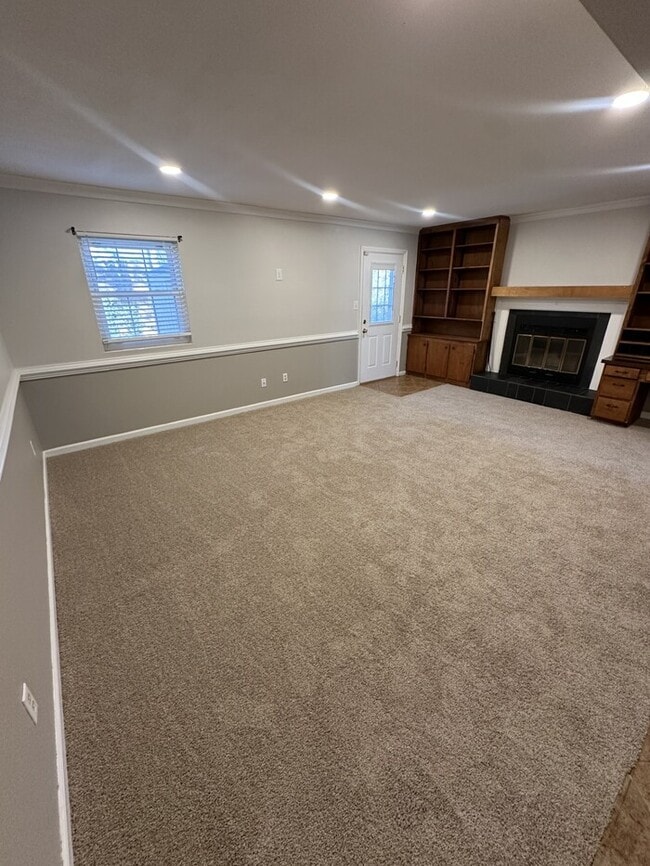 Building Photo - 6553 New Market Way