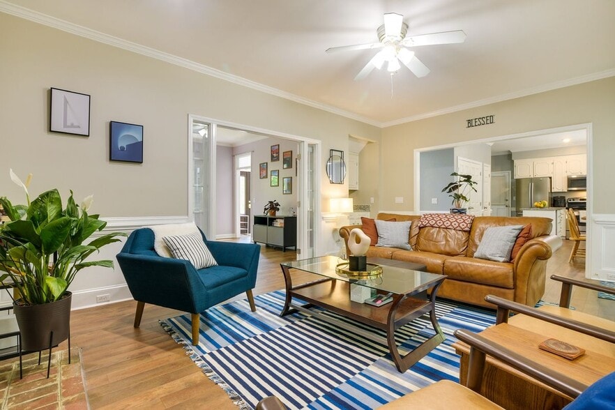 Building Photo - 5518 Tahoe Dr