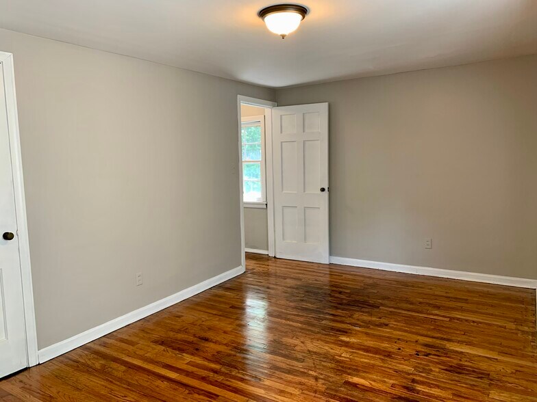 Building Photo - 676 Harrison Ave