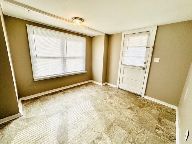 Building Photo - 2BR Corner lot house now available near Ch...