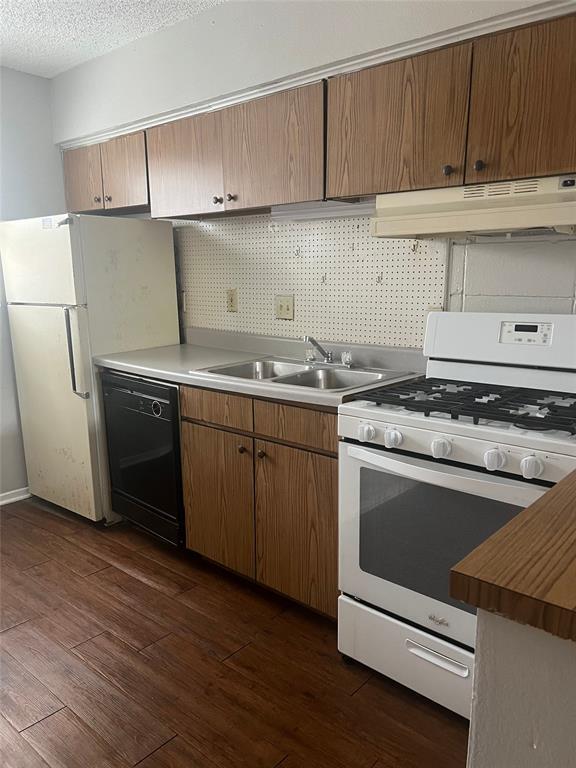 Building Photo - 311 E 31st St