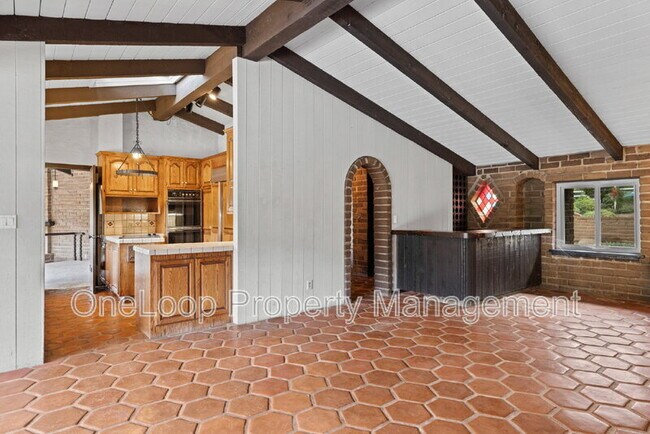 Building Photo - 4085 Via Palo Verde Lago