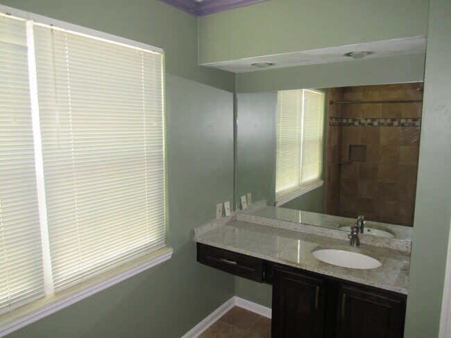 Building Photo - Private West Knoxville Retreat | 3BR Home Near Turkey Creek & Pellissippi