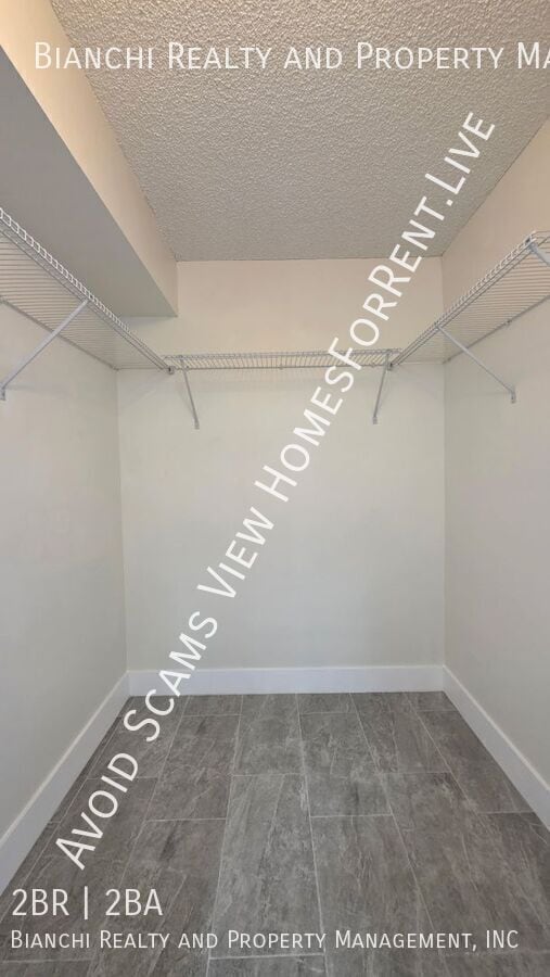 Building Photo - 2618 Cove Cay Dr