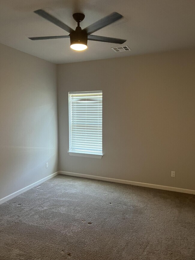 Building Photo - 509 NW 183rd St