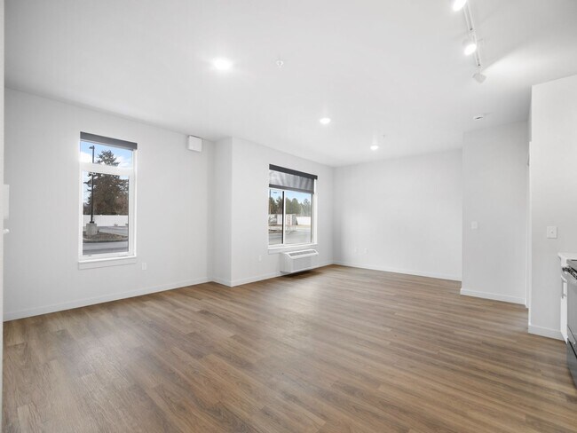 Building Photo - Flats on 4th Apartments