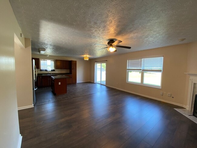 Building Photo - 4221 Dobbin Cir