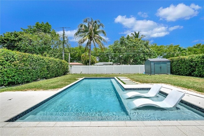 Building Photo - 5713 Jefferson St