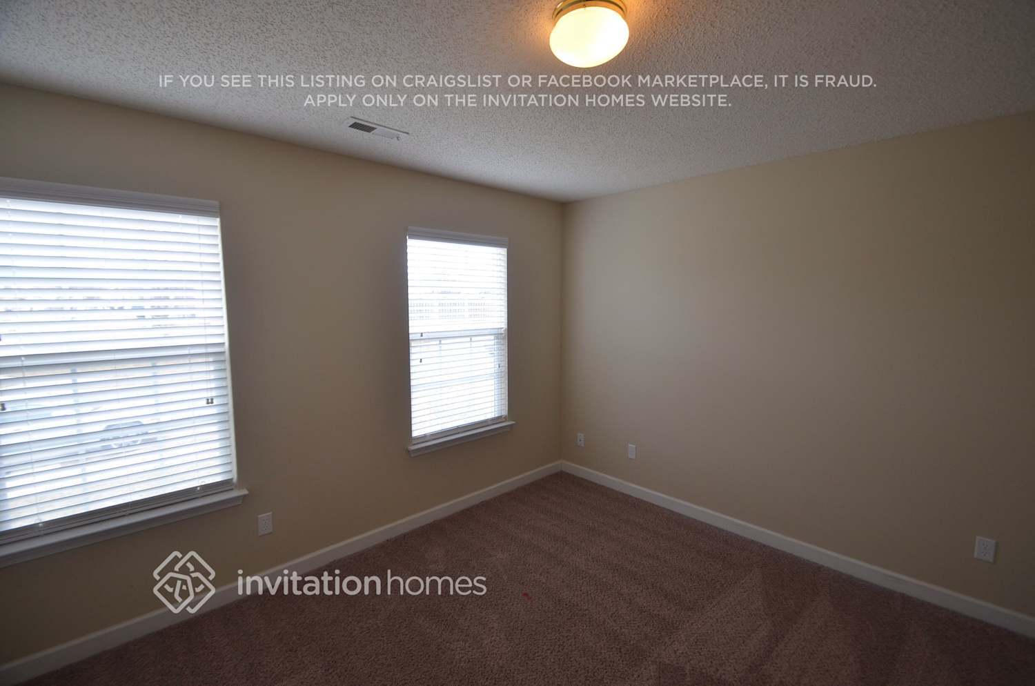 Building Photo - 6329 Day Lilly Ln