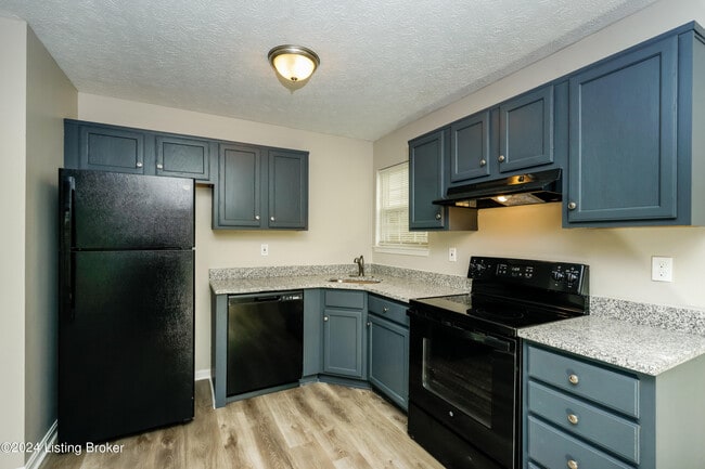 Building Photo - 7703 Texlyn Ct