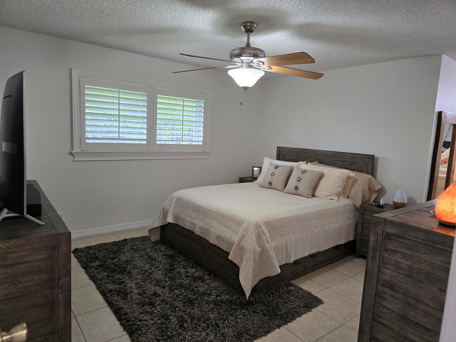 Building Photo - 939 Hibiscus Dr