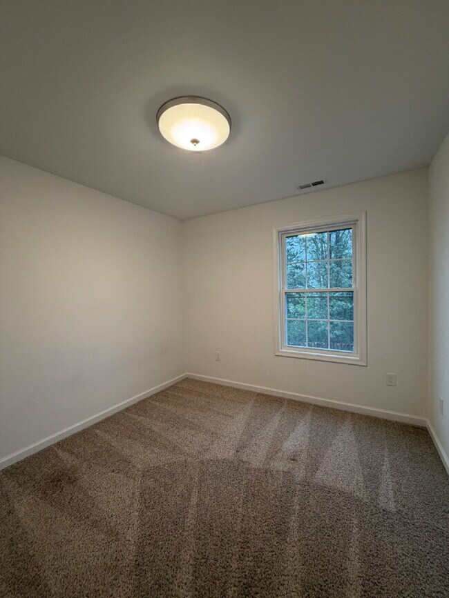 Building Photo - 106 Ryder Benson Ln