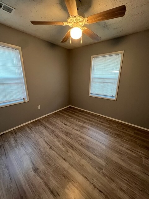 Building Photo - 2527 Judson St