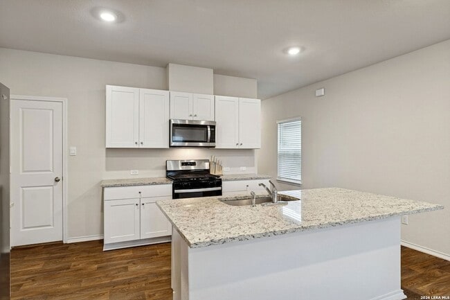 Building Photo - 4550 Meerkat Dr