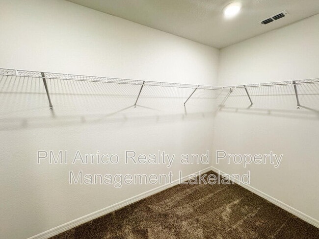 Building Photo - 645 Bell Prairie Cir
