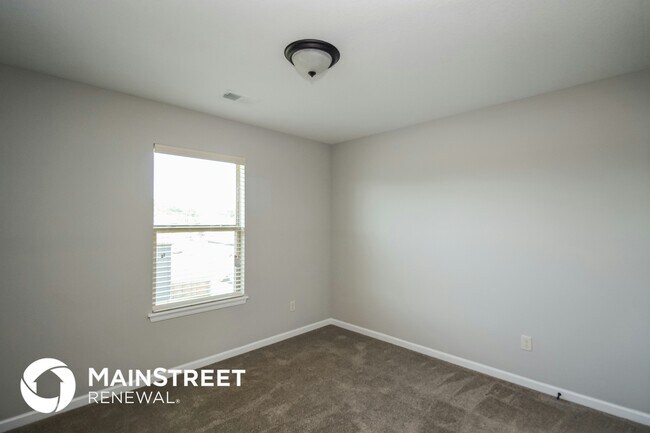 Building Photo - 9916 Webster Cir