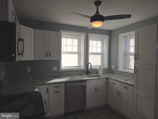 Building Photo - 2911 Markley Ave