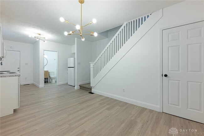 Building Photo - 321 Deeds Ave