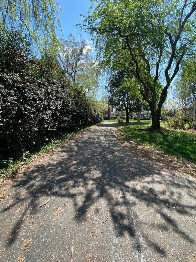 Building Photo - Lawn Care Included!!