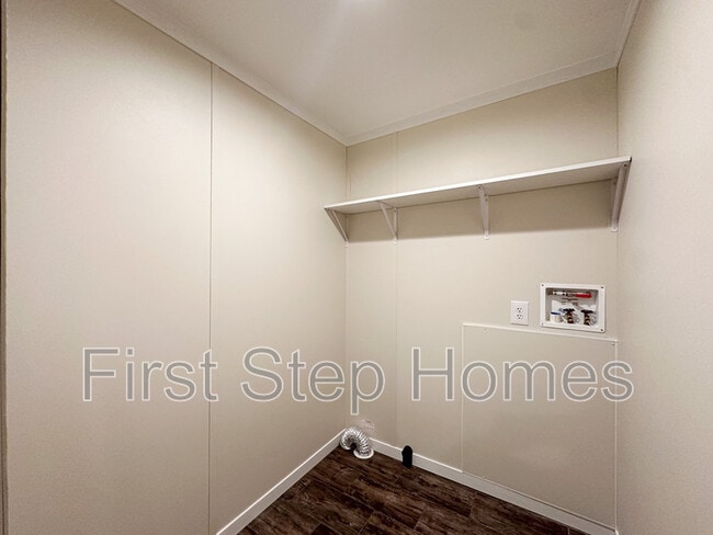 Building Photo - 237 Noriker Dr