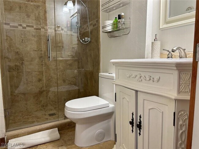 Building Photo - 545 9th St NW