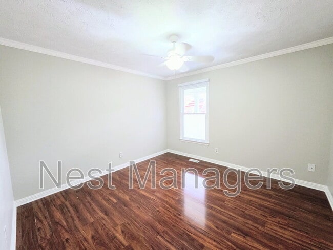 Building Photo - 7320 Avila Dr
