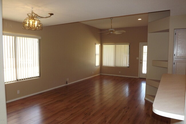 Building Photo - 13826 N Cambria Dr