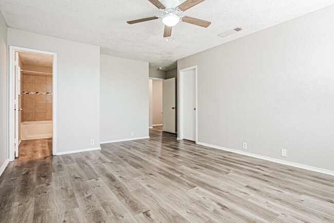 Building Photo - 1906 Purdue Dr