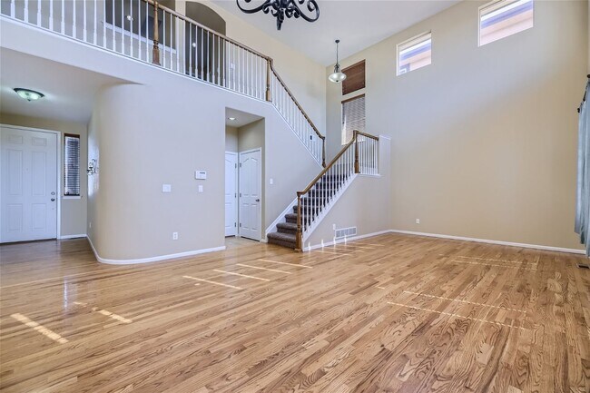 Building Photo - 4 Bedroom Single Family Home For Rent in Highlands Ranch