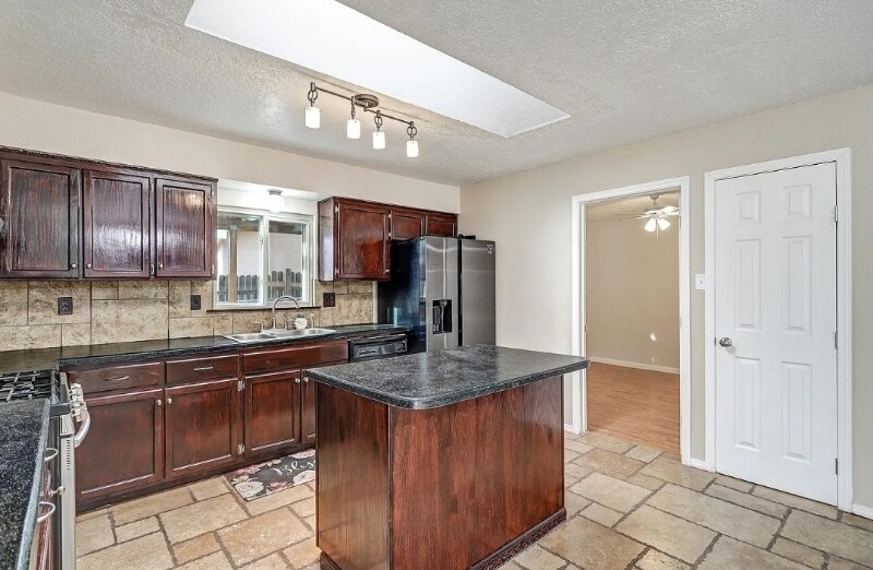 Building Photo - 1143 Cordoba Ct SE
