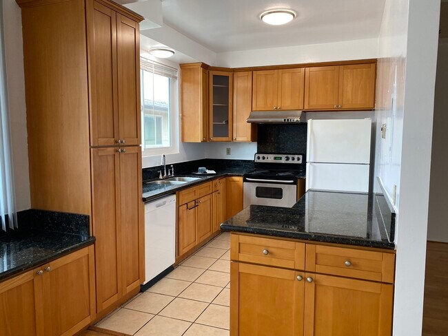 Building Photo - 999 E Valley Blvd