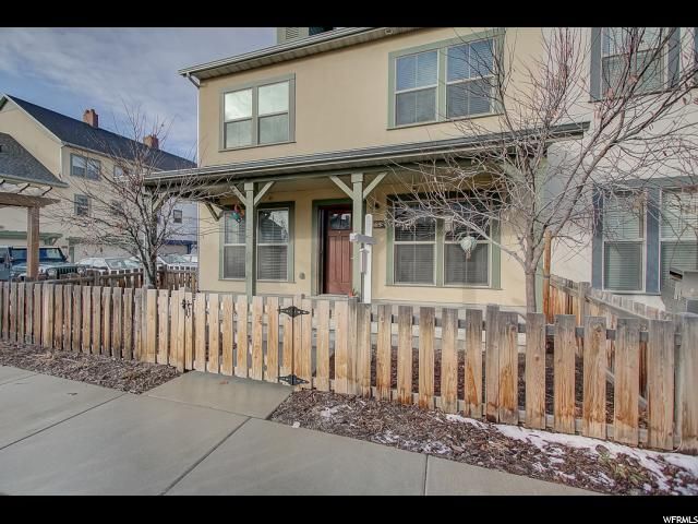 Building Photo - 863 Cecina Ct