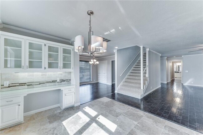 Building Photo - Luxury Living in Quail Creek!!