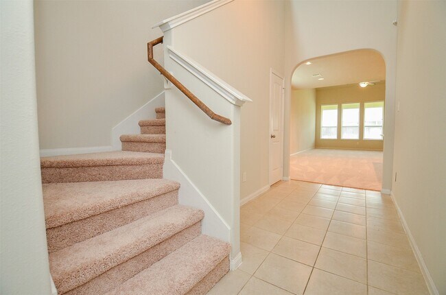 Building Photo - 24902 Alberti Sonata Dr