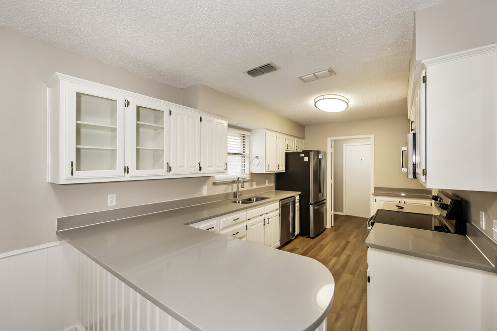 Building Photo - 2016 Chantilly Ct