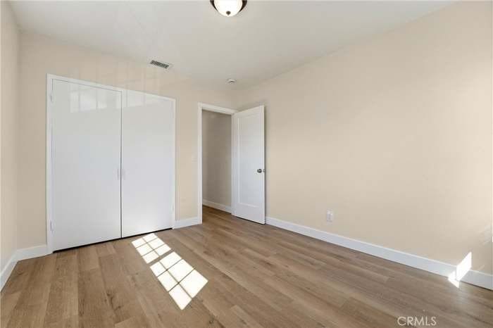 Building Photo - 329 Catalpa Ave