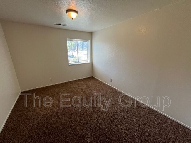 Building Photo - 4220 W Cypress Ave