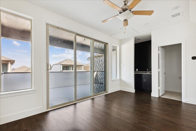 Building Photo - 8040 Ingram Dr
