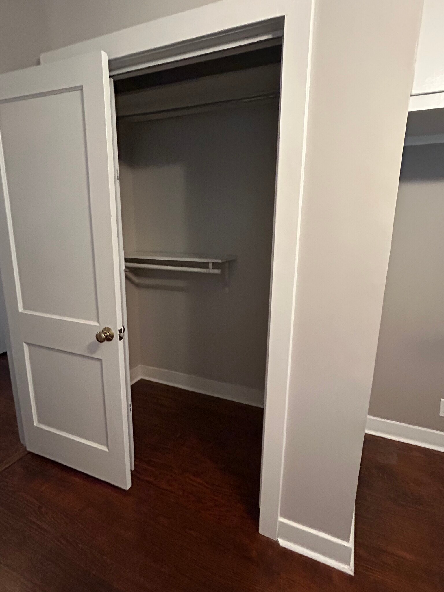 Building Photo - 661 Adluh St