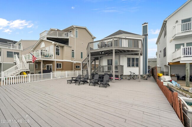 Building Photo - 28 Harborside Dr E
