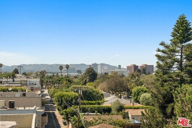 Building Photo - 12321 Ocean Park Blvd