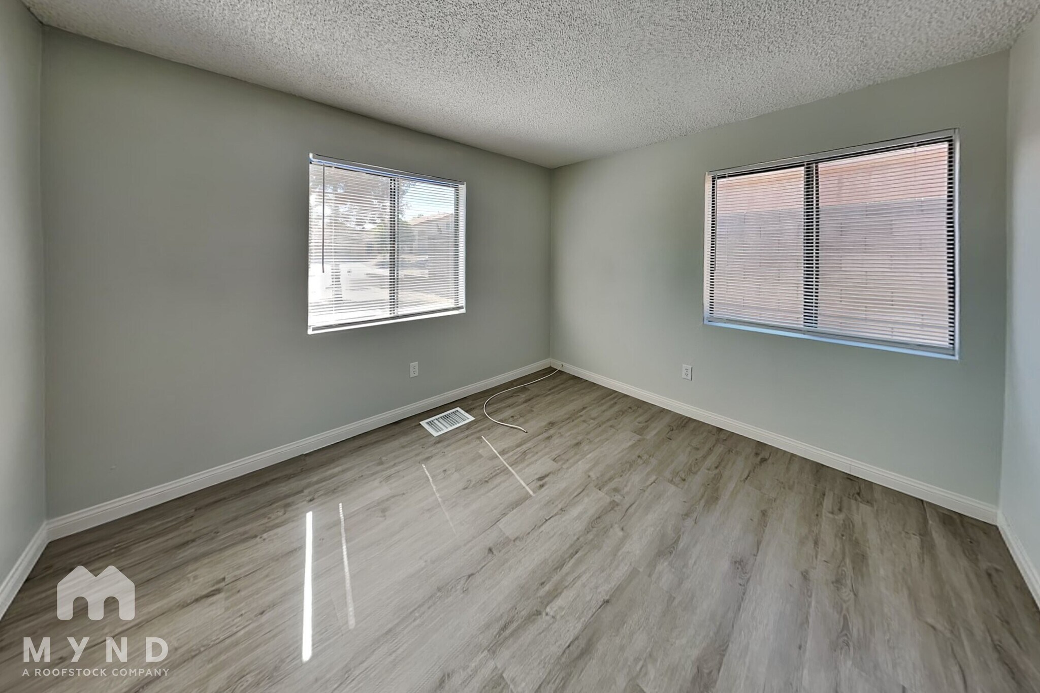 Building Photo - 545 Truffles St
