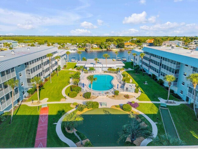 Building Photo - New Smyrna 2BD/2BA Beach Condo in Waterfront Community!