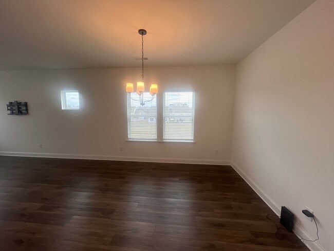 Building Photo - 312 Traywick Pl