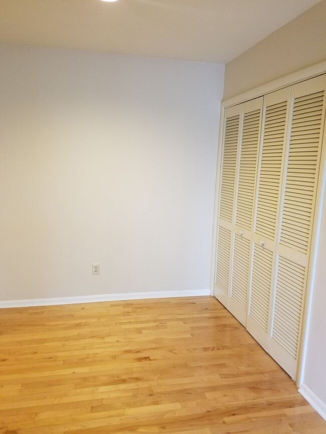 Building Photo - Condo Located at Borden Commons