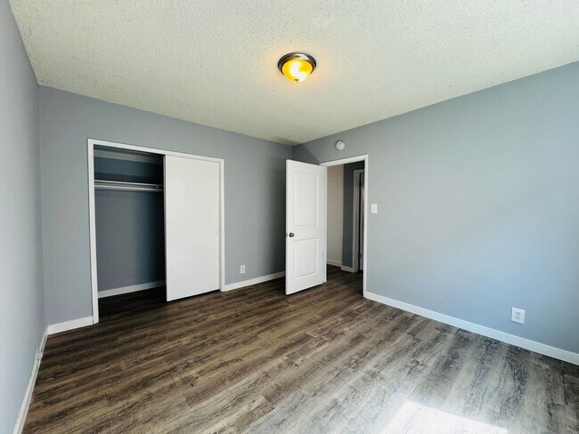 Building Photo - 1230 W 144th St