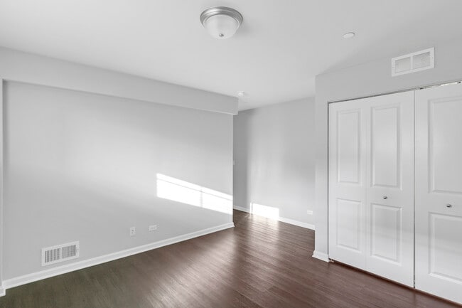 Building Photo - 478 Woodmoor Dr