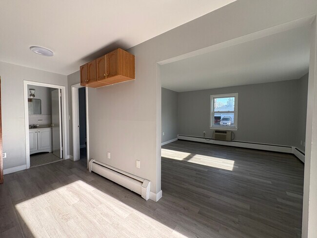 Building Photo - 740 Ellsworth St